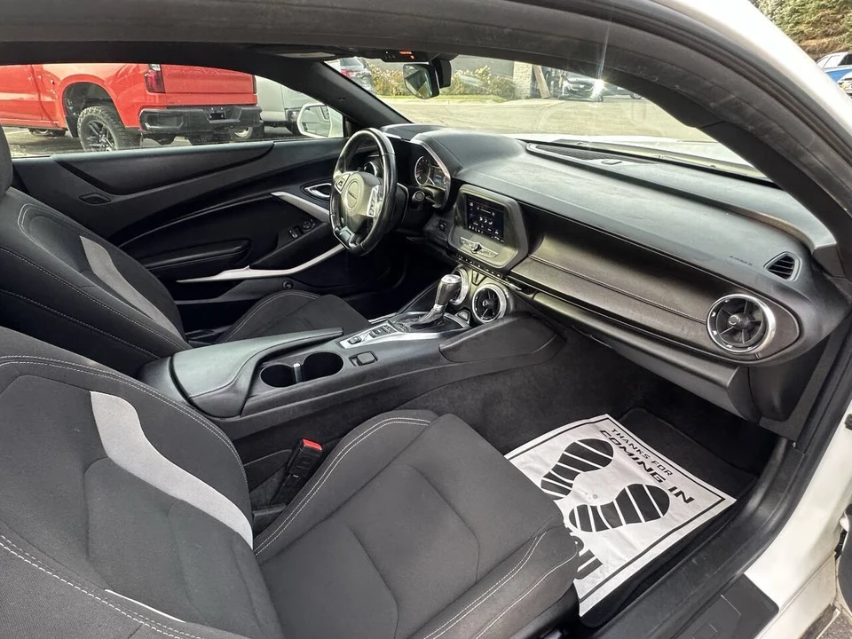 2021 Chevrolet Camaro 6th Gen - Image 18 of 21