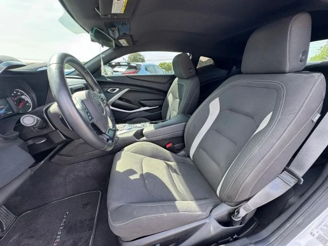 2021 Chevrolet Camaro - Image 30 of 31