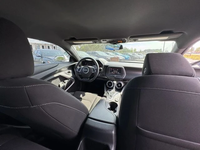 2021 Chevrolet Camaro - Image 15 of 31