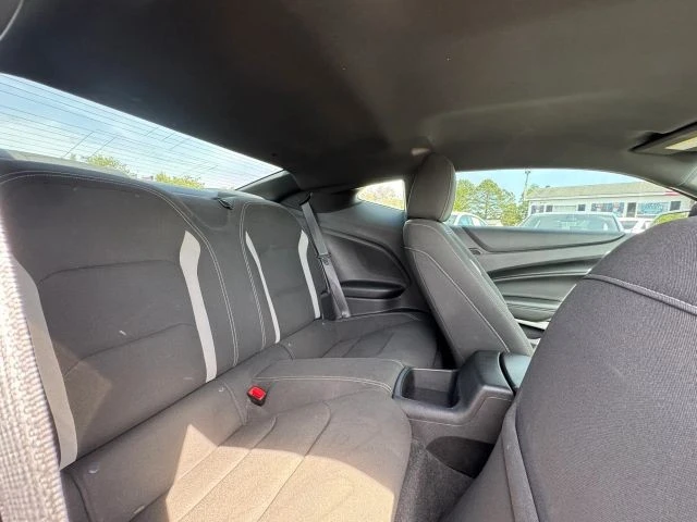2021 Chevrolet Camaro - Image 14 of 31