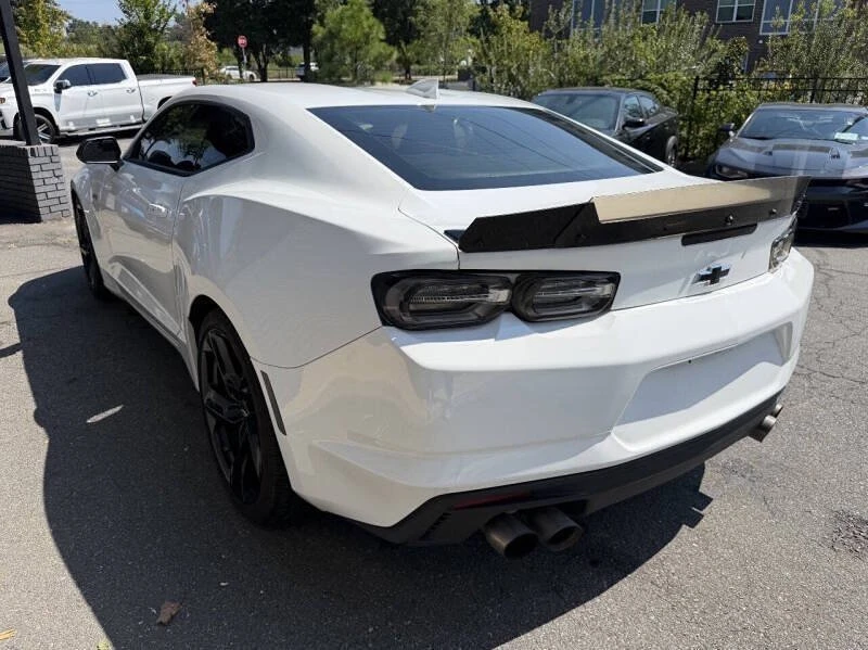 2021 Chevrolet Camaro 6th Gen - Image 5 of 10