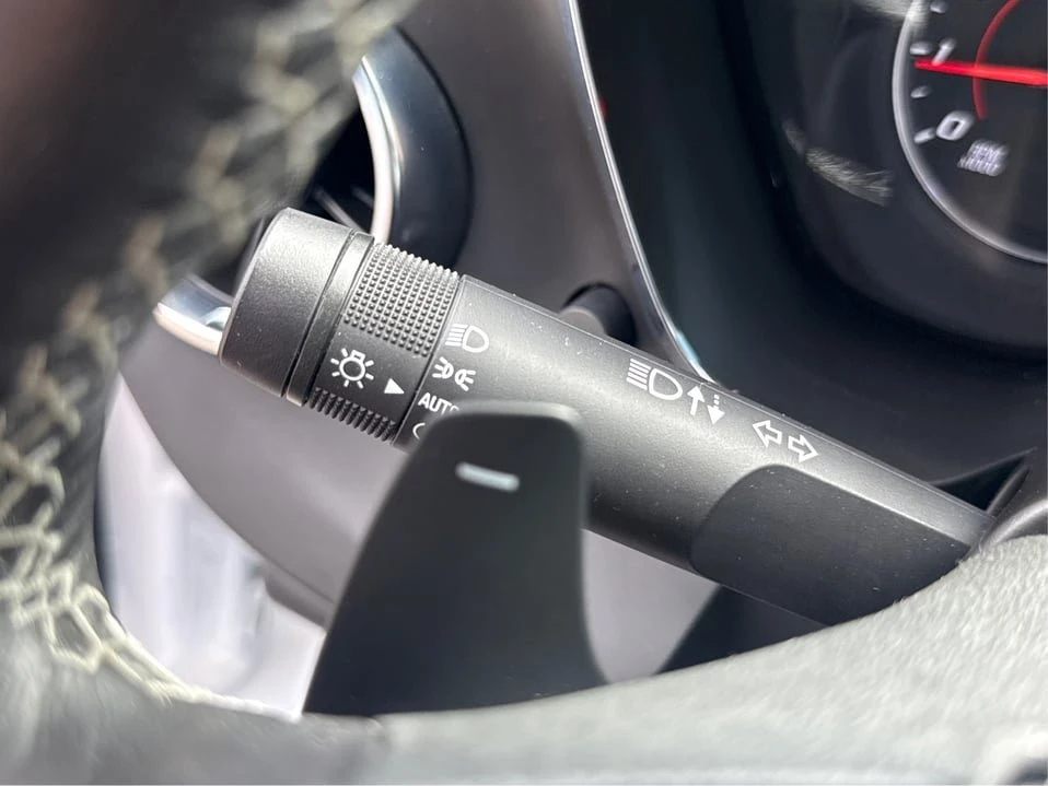 2021 Chevrolet Camaro 6th Gen - Image 17 of 20