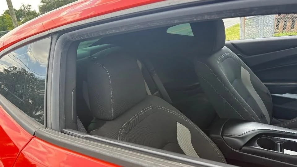2021 Chevrolet Camaro 6th Gen - Image 5 of 6