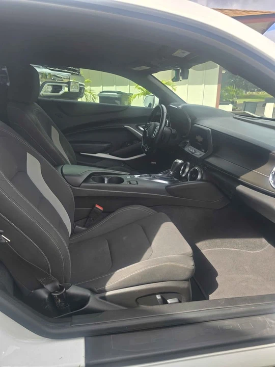 2021 Chevrolet Camaro 6th Gen - Image 9 of 17