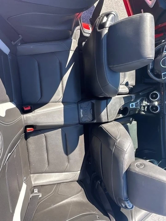 2021 Chevrolet Camaro 6th Gen - Image 12 of 19