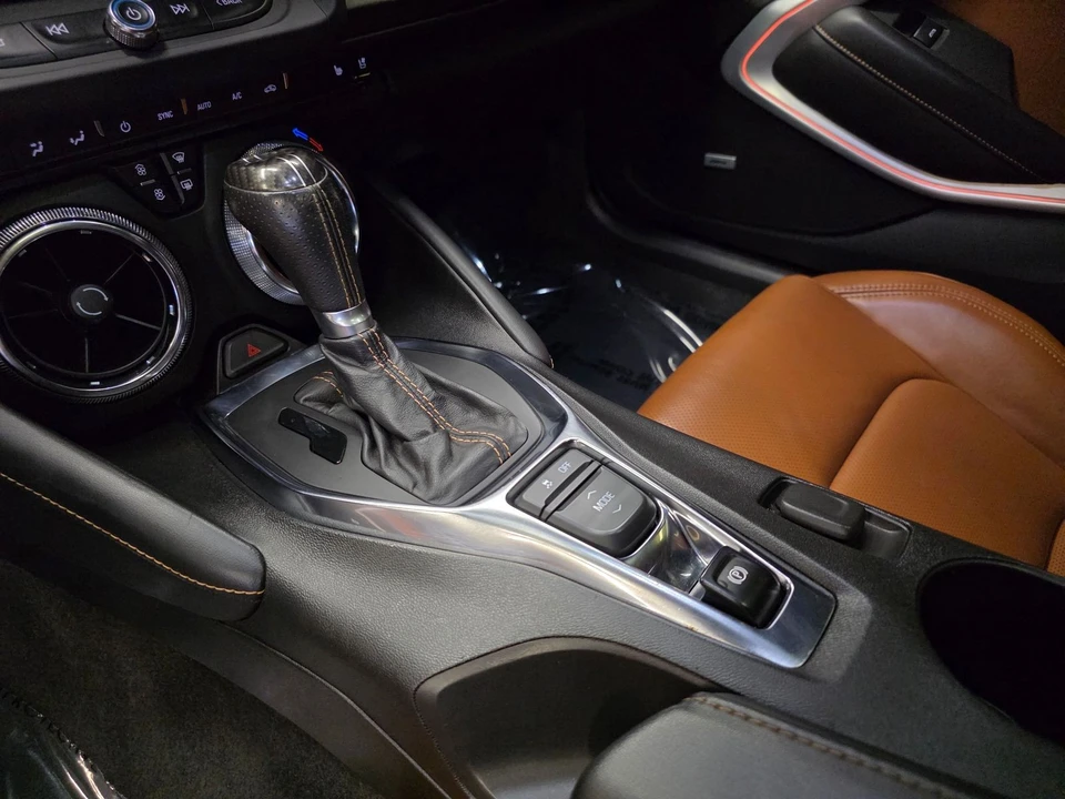 2021 Chevrolet Camaro SS 6th Gen - Image 25 of 31