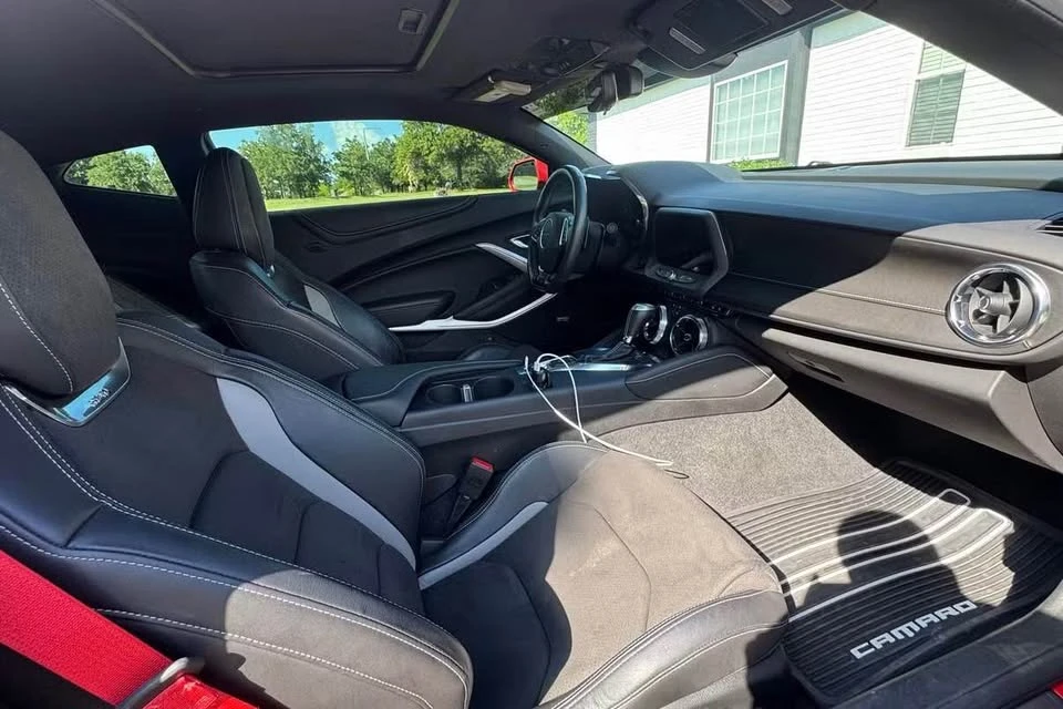 2021 Chevrolet Camaro SS 6th Gen - Image 7 of 8