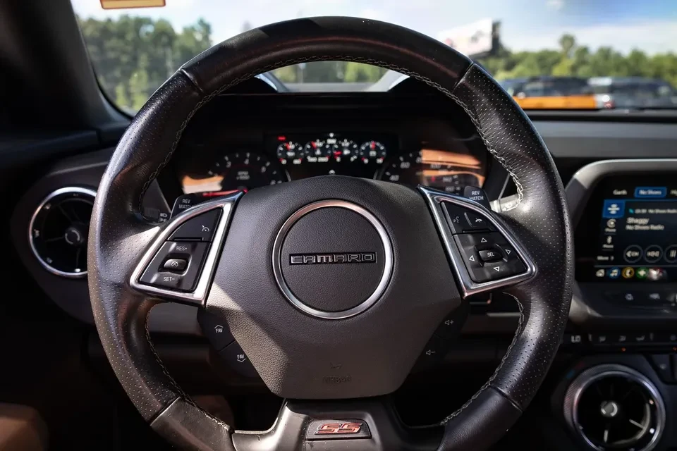 2021 Chevrolet Camaro SS 6th Gen - Image 13 of 17