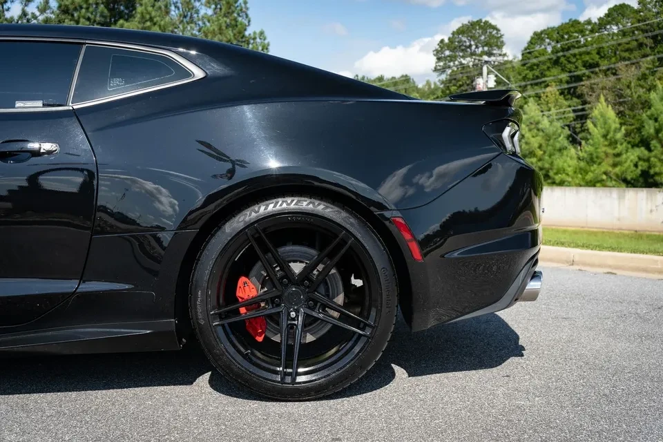 2021 Chevrolet Camaro SS 6th Gen - Image 10 of 17