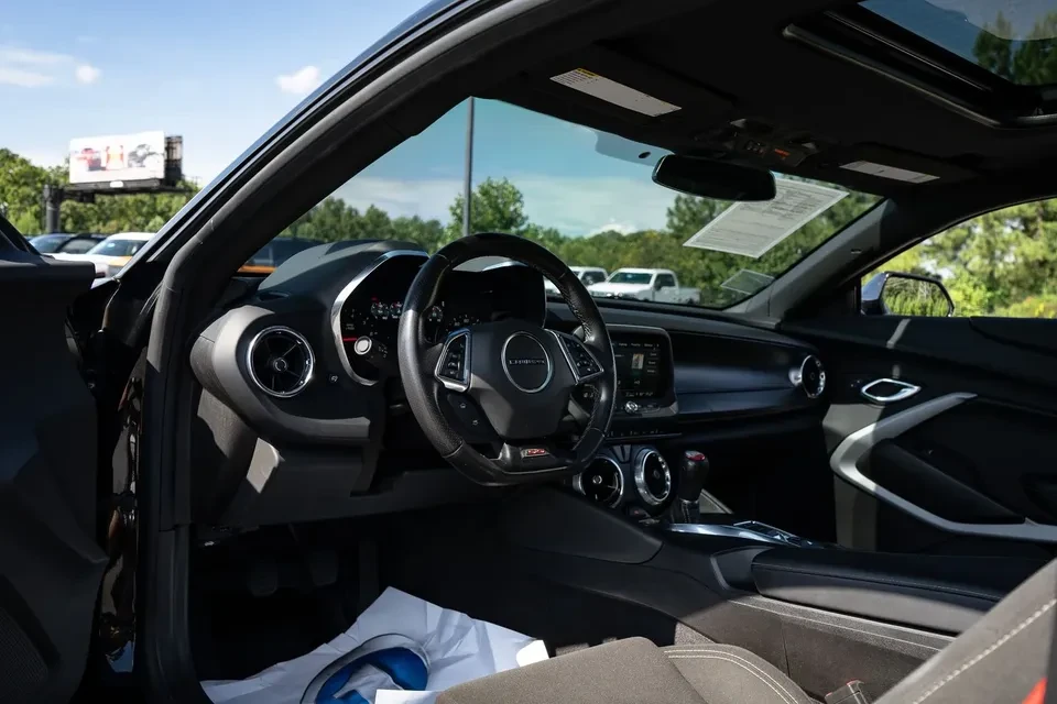2021 Chevrolet Camaro SS 6th Gen - Image 15 of 17