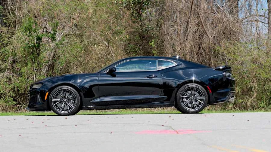 2021 Chevrolet Camaro ZL1 6th Gen - Image 2 of 26
