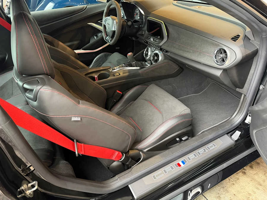 2021 Chevrolet Camaro ZL1 6th Gen - Image 18 of 26