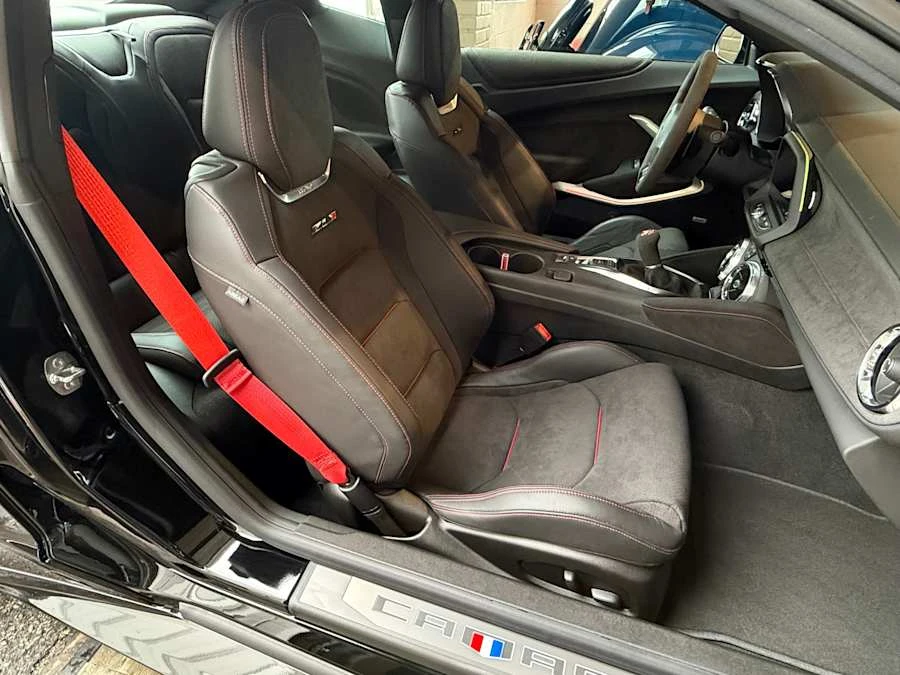 2021 Chevrolet Camaro ZL1 6th Gen - Image 15 of 26