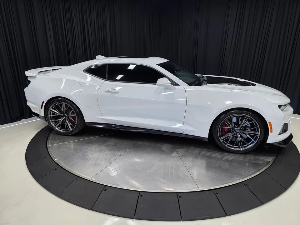 2021 Chevrolet - Image 19 of 31