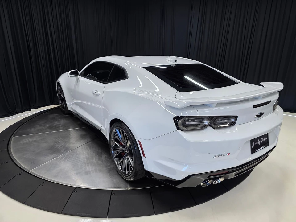 2021 Chevrolet - Image 14 of 31