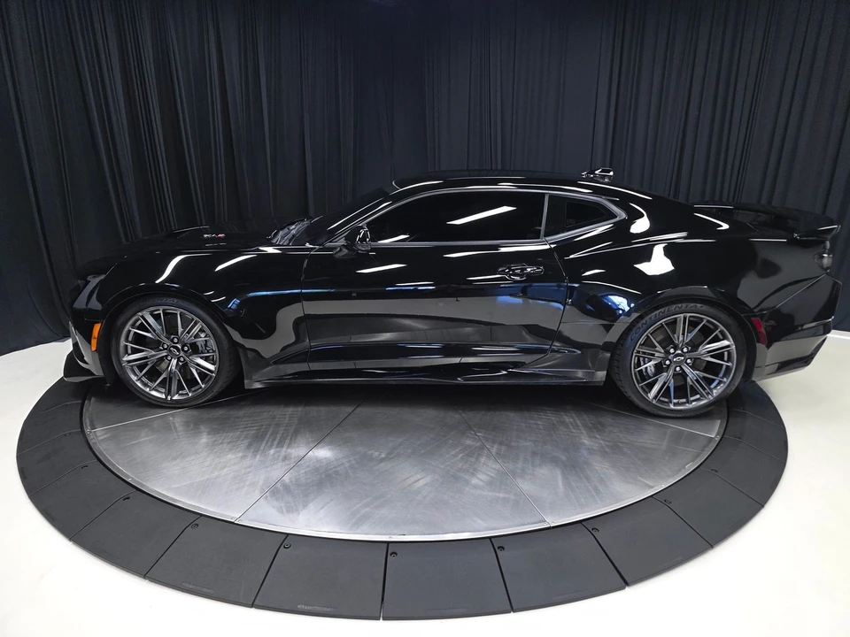 2021 Chevrolet Camaro ZL1 6th Gen - Image 12 of 31