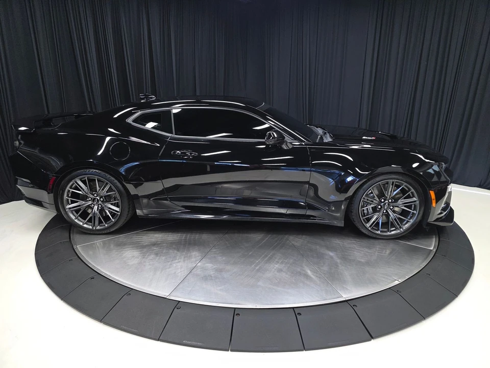 2021 Chevrolet Camaro ZL1 6th Gen - Image 16 of 31