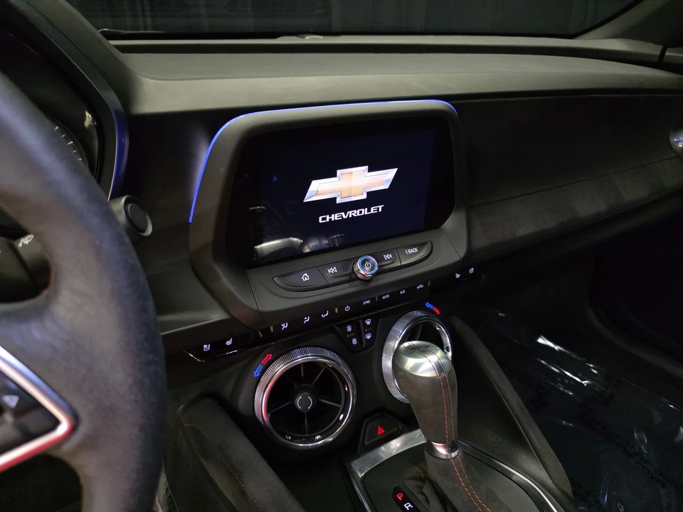 2021 Chevrolet Camaro ZL1 6th Gen - Image 26 of 31