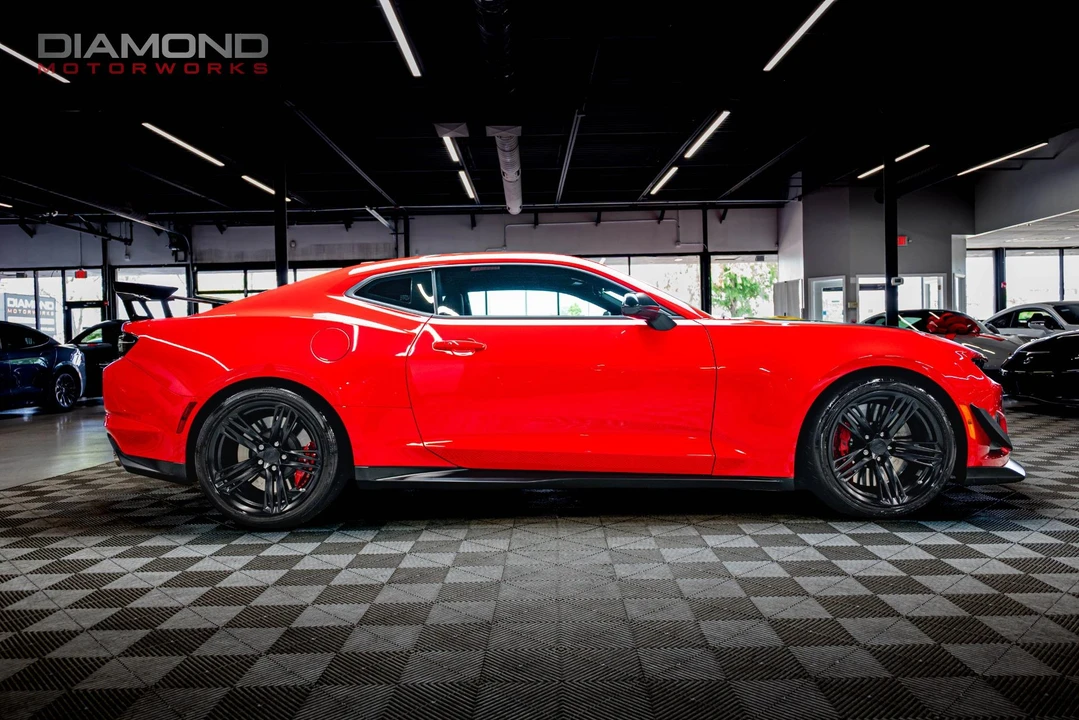 2021 Chevrolet Camaro ZL1 6th Gen - Image 15 of 27