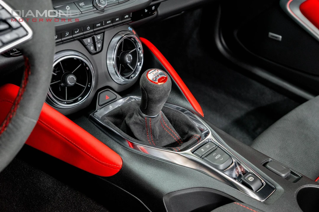 2021 Chevrolet Camaro ZL1 6th Gen - Image 11 of 27