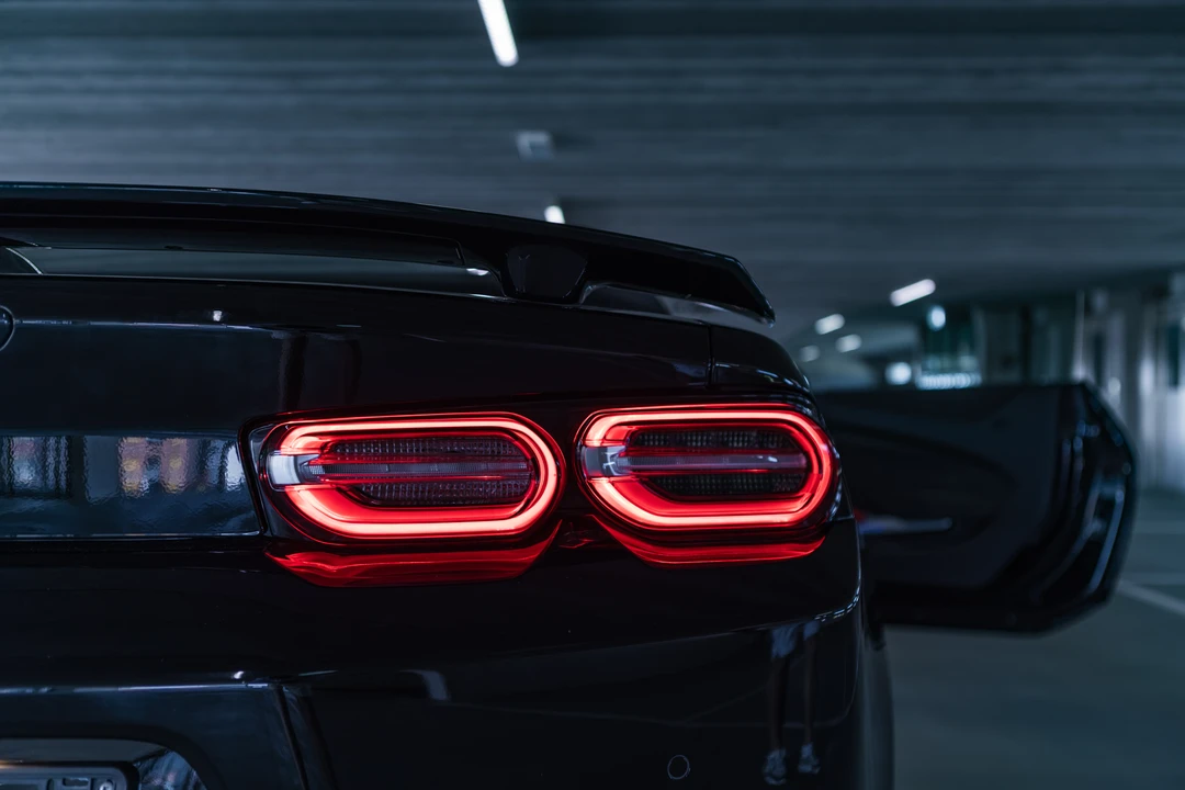 2021 Chevrolet Camaro ZL1 6th Gen - Image 19 of 31
