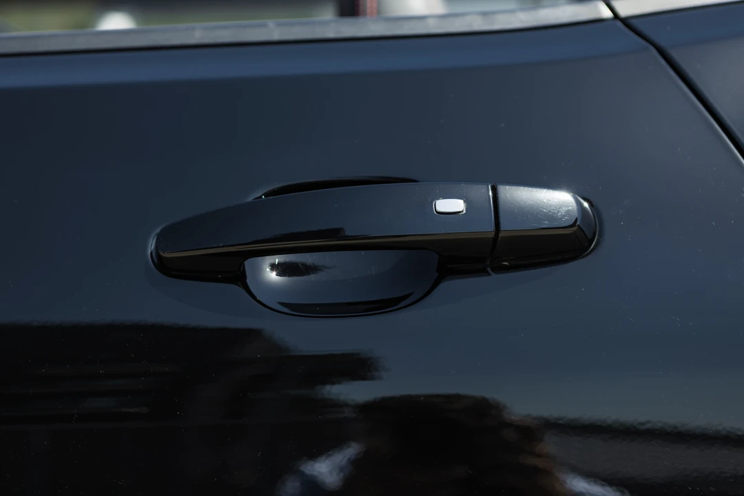 2021 Chevrolet Camaro ZL1 6th Gen - Image 25 of 31