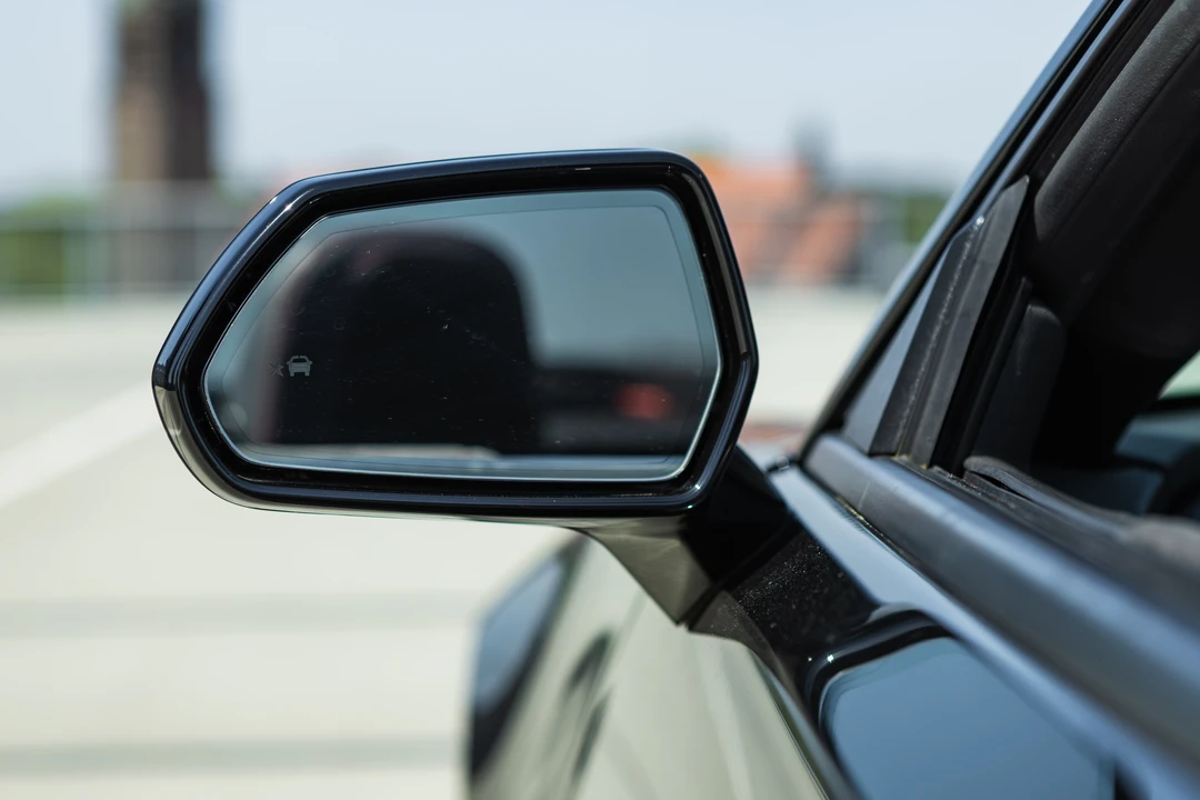 2021 Chevrolet Camaro ZL1 6th Gen - Image 28 of 31