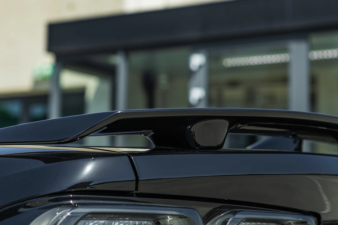 2021 Chevrolet Camaro ZL1 6th Gen - Image 30 of 31