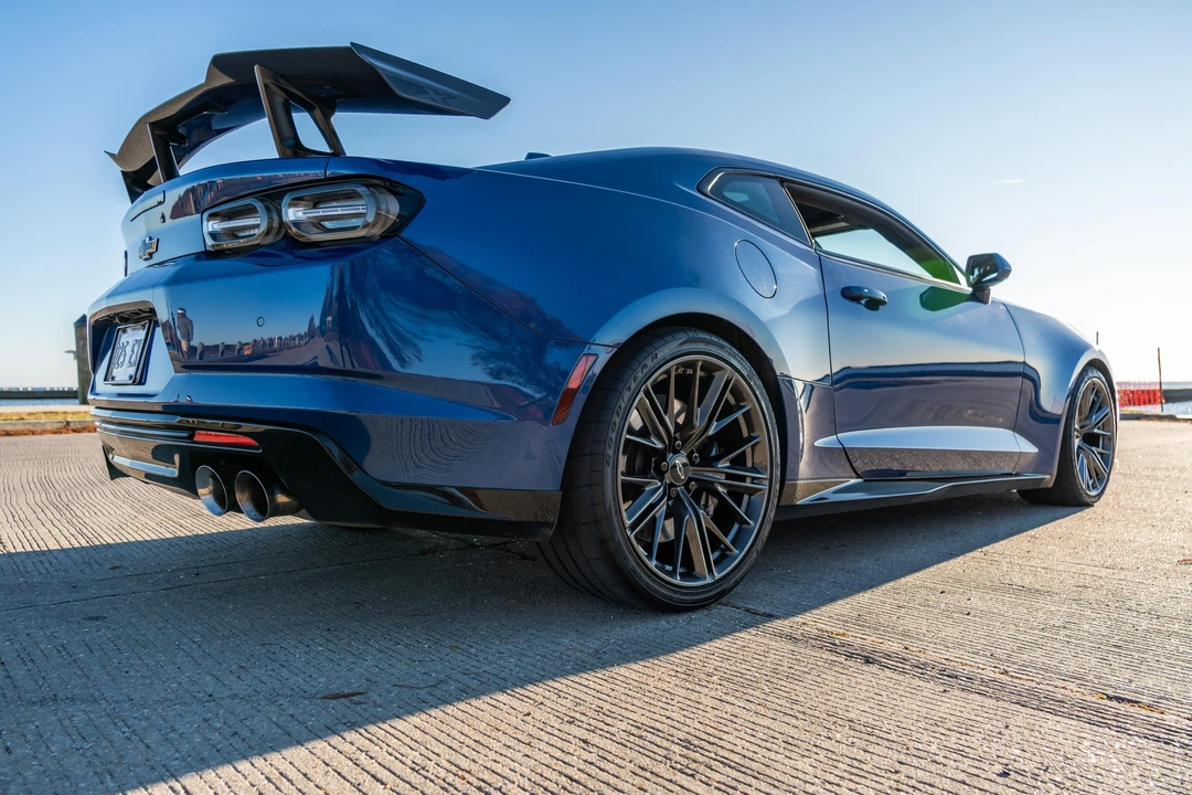2021 Chevrolet Camaro ZL1 6th Gen - Image 15 of 31
