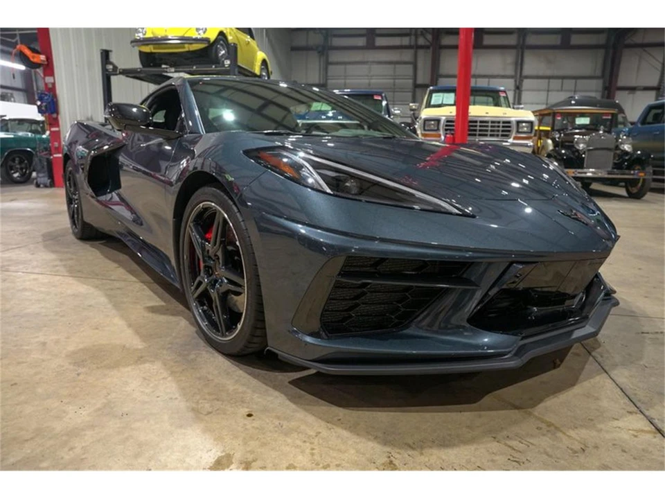 2021 Chevrolet Corvette C8 - Image 12 of 31