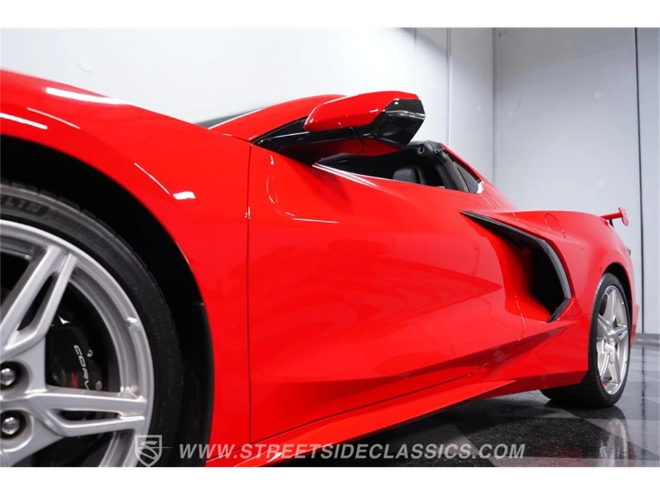 2021 Chevrolet Corvette C8 - Image 19 of 31
