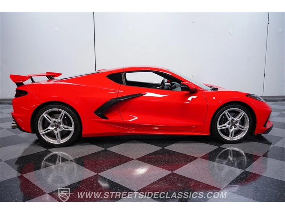 2021 Chevrolet Corvette C8 - Image 12 of 31