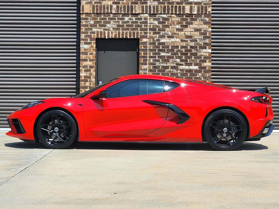 2021 Chevrolet Corvette C8 - Image 2 of 31