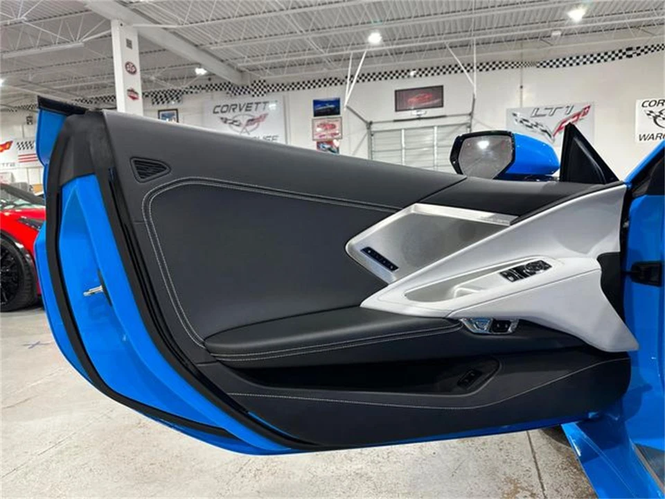 2021 Chevrolet Corvette C8 - Image 16 of 30
