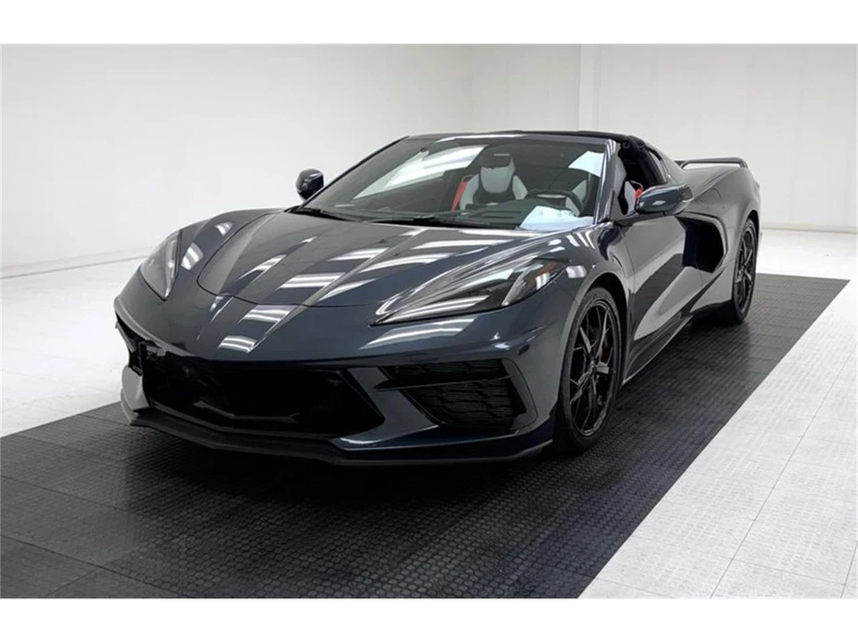 2021 Chevrolet Corvette C8 - Image 2 of 31