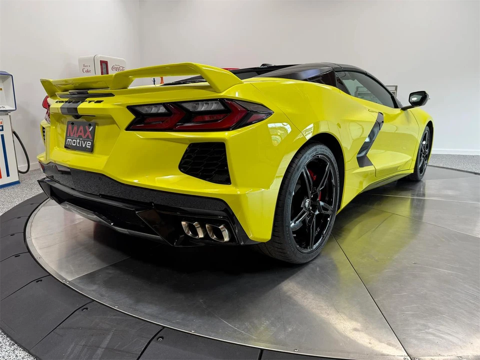 2021 Chevrolet Corvette C8 - Image 15 of 31