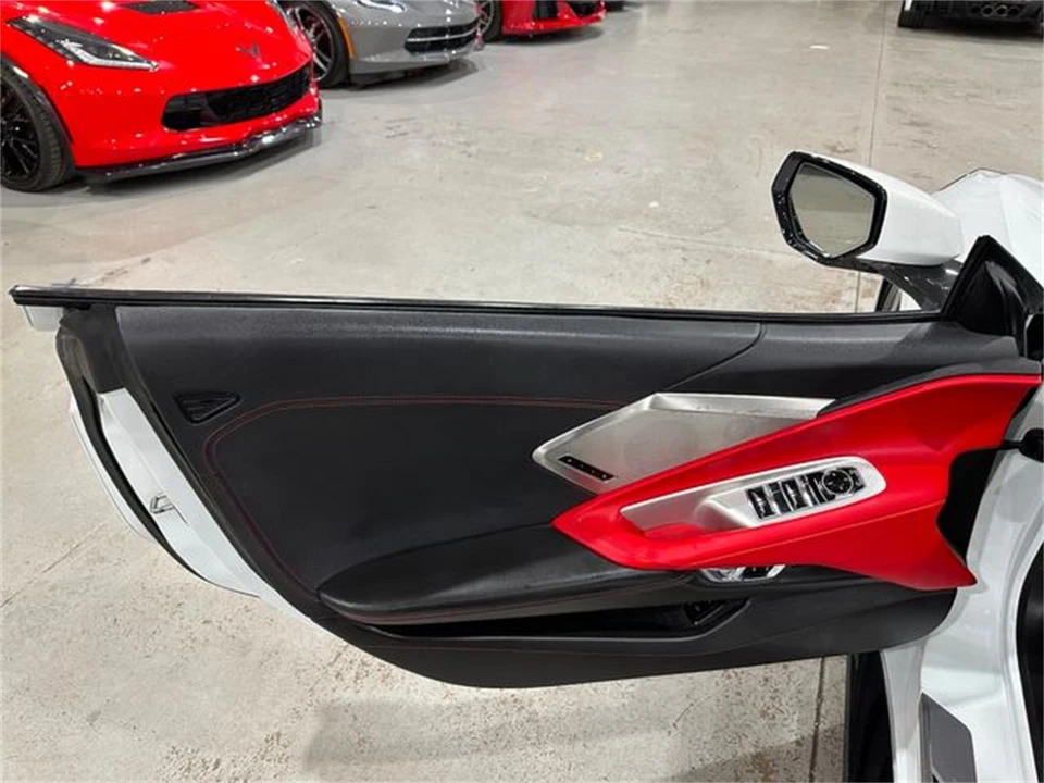 2021 Chevrolet Corvette C8 - Image 16 of 30