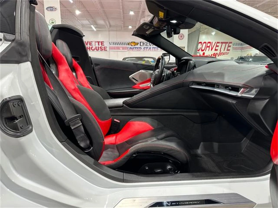 2021 Chevrolet Corvette C8 - Image 11 of 30