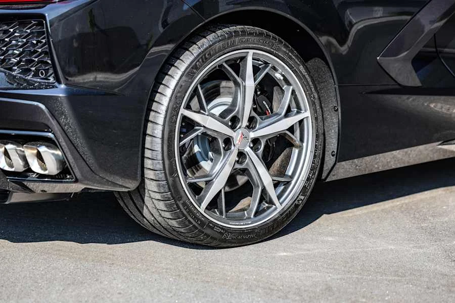 2021 Chevrolet Corvette C8 - Image 14 of 31