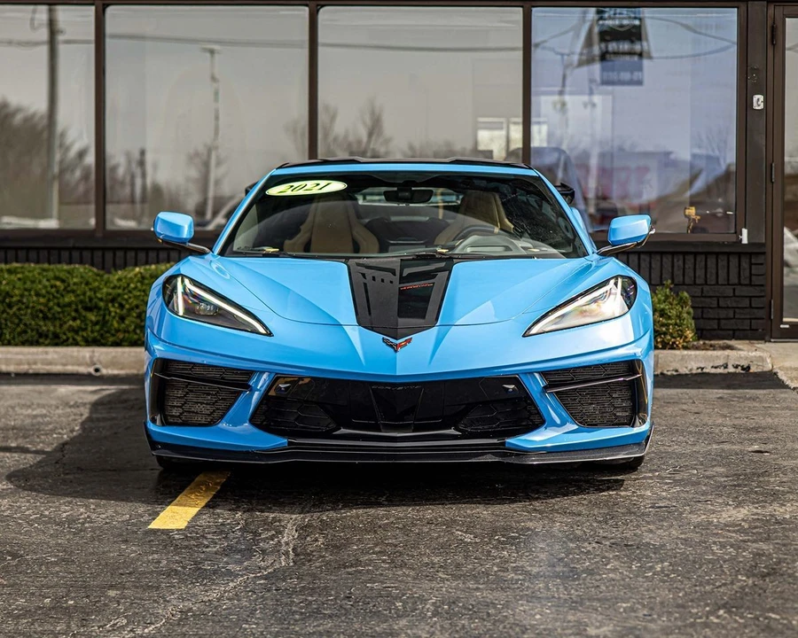 2021 Chevrolet Corvette C8 - Image 2 of 31