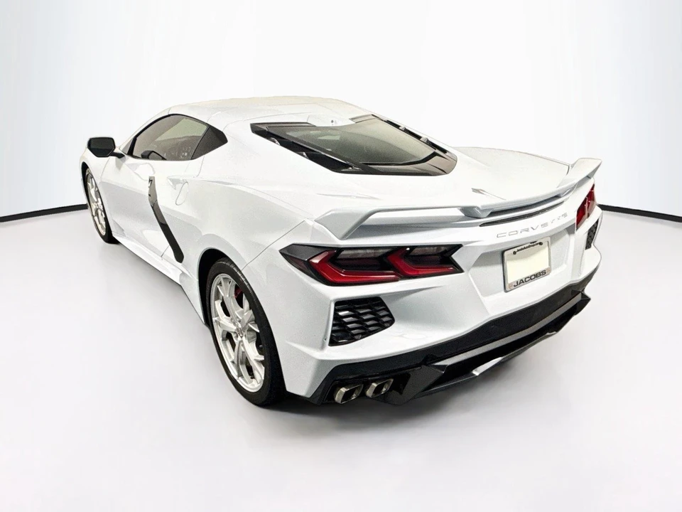2021 Chevrolet Corvette C8 - Image 3 of 11