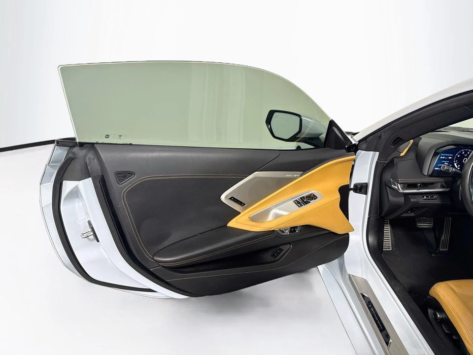 2021 Chevrolet Corvette C8 - Image 7 of 11