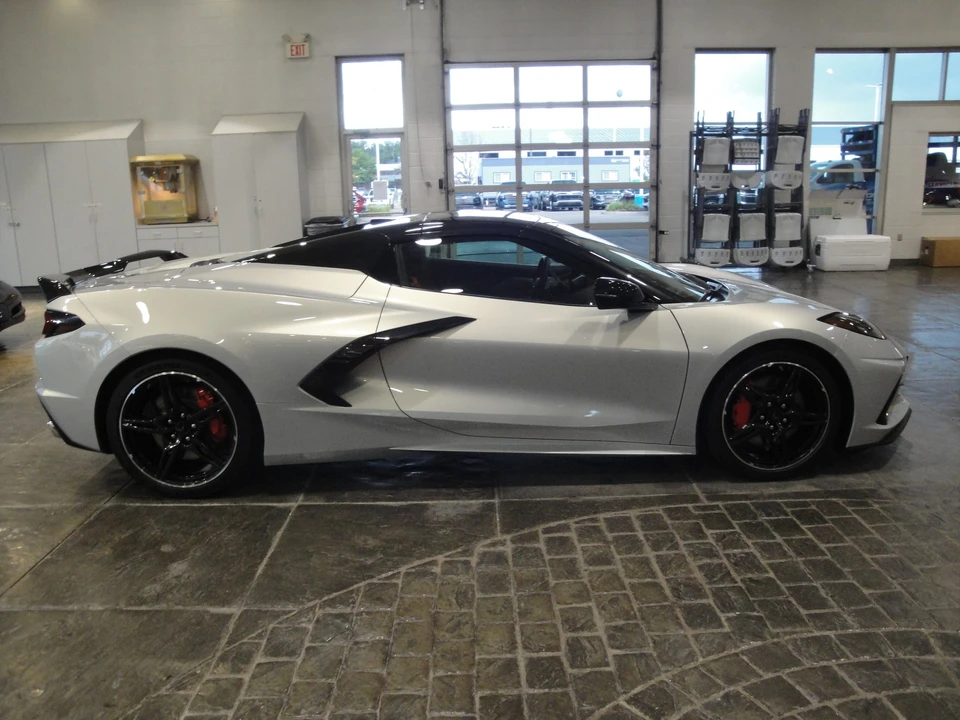 2021 Chevrolet Corvette C8 - Image 4 of 12