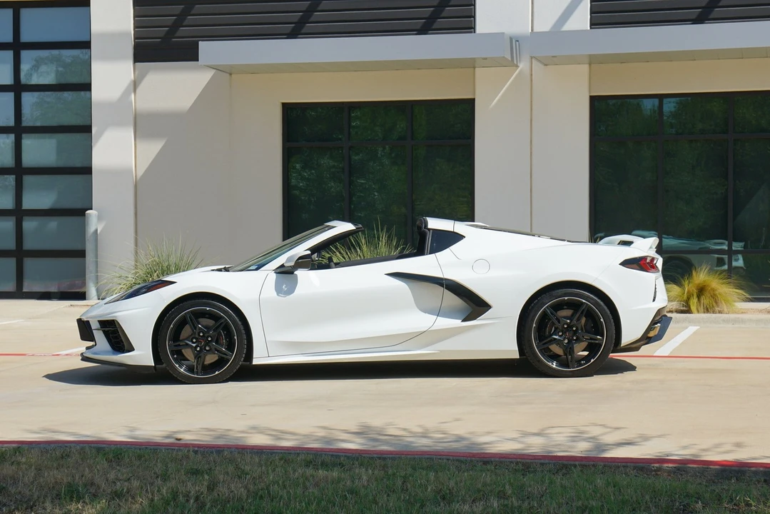 2021 Chevrolet Corvette C8 - Image 3 of 31