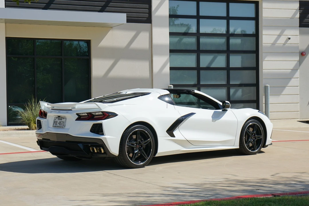 2021 Chevrolet Corvette C8 - Image 9 of 31