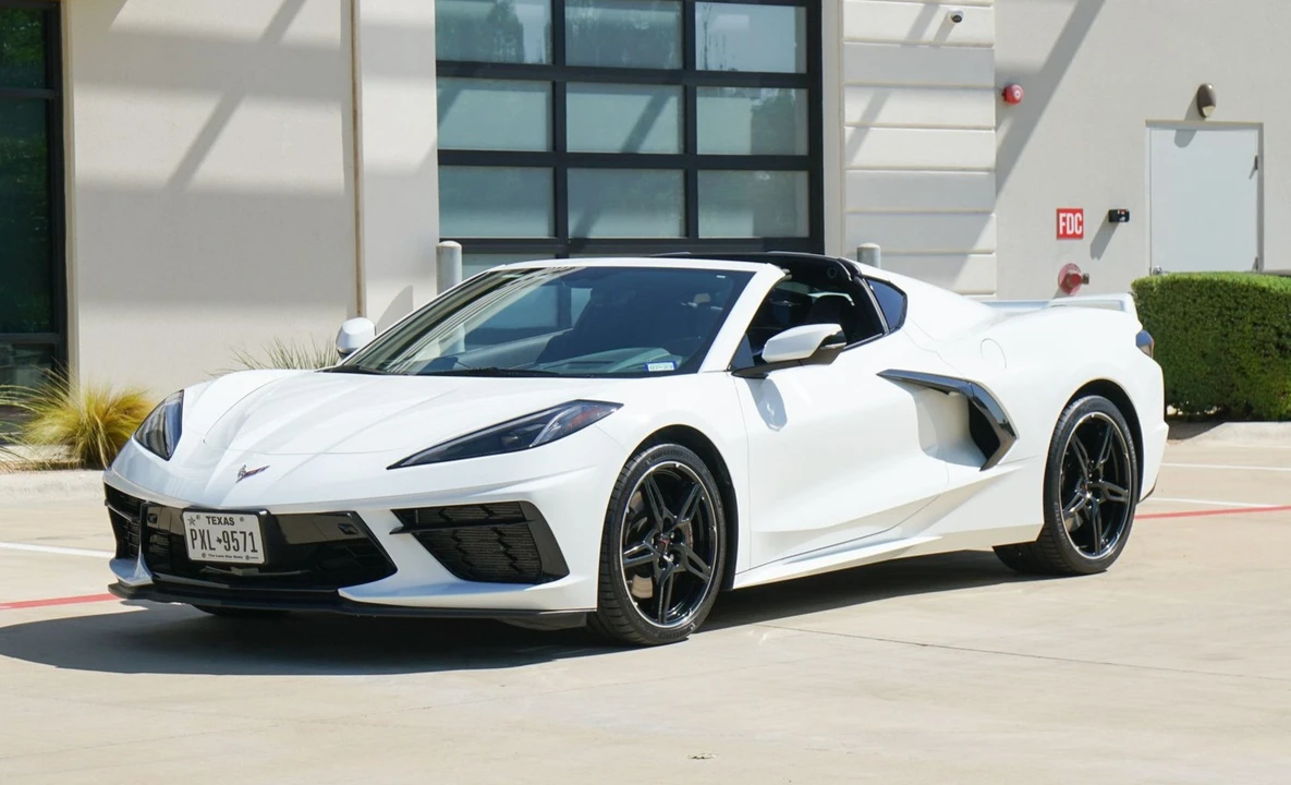 2021 Chevrolet Corvette C8 - Image 2 of 31