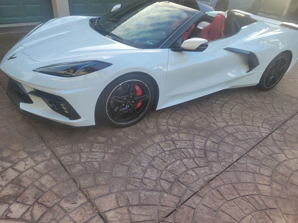 2021 Chevrolet Corvette C8 - Image 3 of 12
