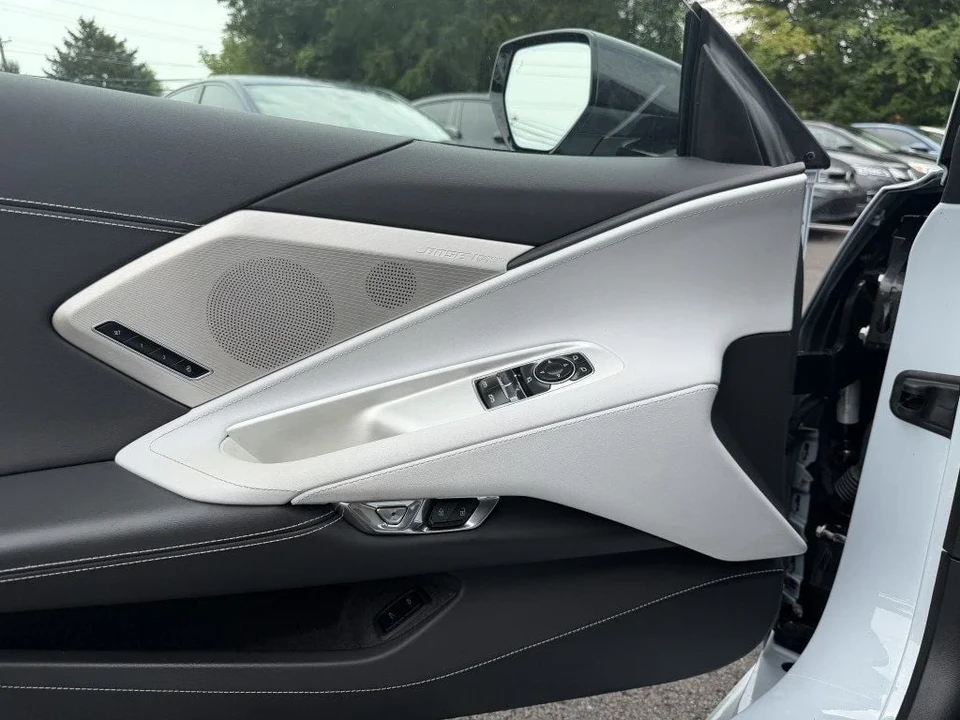 2021 Chevrolet Corvette C8 - Image 16 of 31