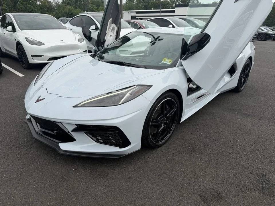 2021 Chevrolet Corvette C8 - Image 2 of 31