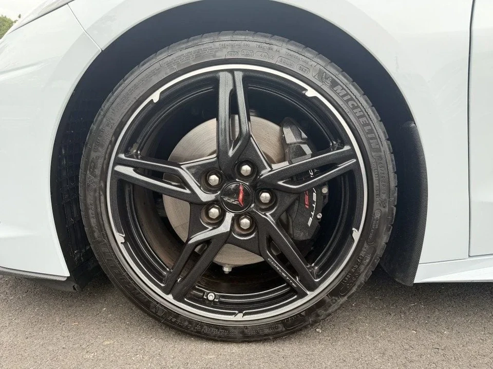 2021 Chevrolet Corvette C8 - Image 15 of 31